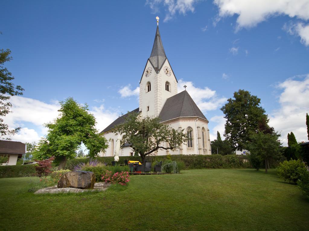 Pension Popotnik Villach Exterior photo